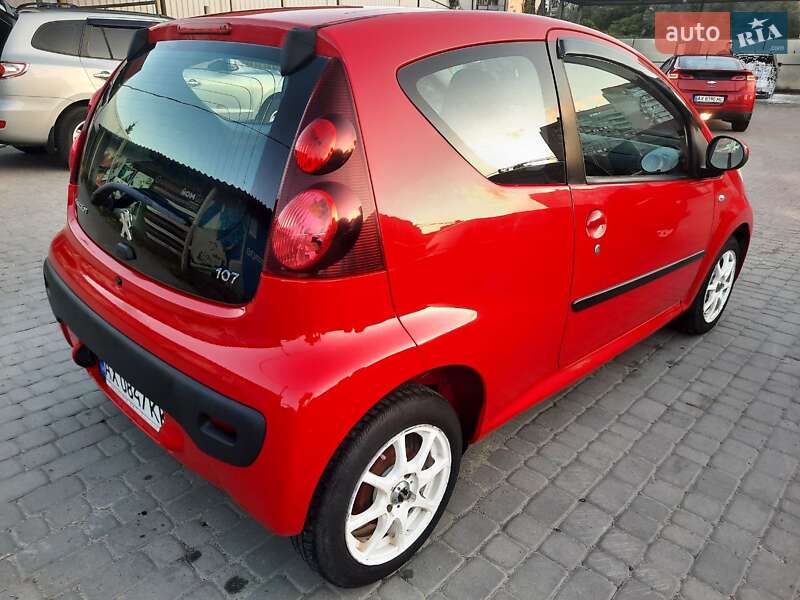 Хетчбек Peugeot 107 2012 в Харкові