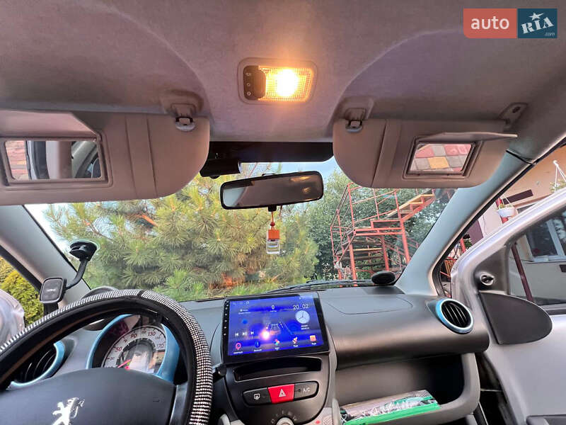 Хэтчбек Peugeot 107 2010 в Днепре