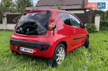 Хетчбек Peugeot 107 2012 в 