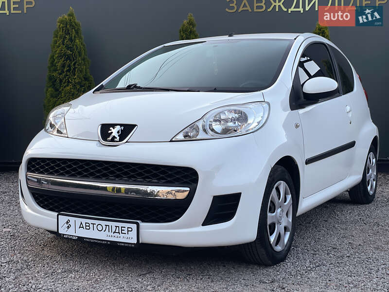 Хетчбек Peugeot 107 2011 в Одесі