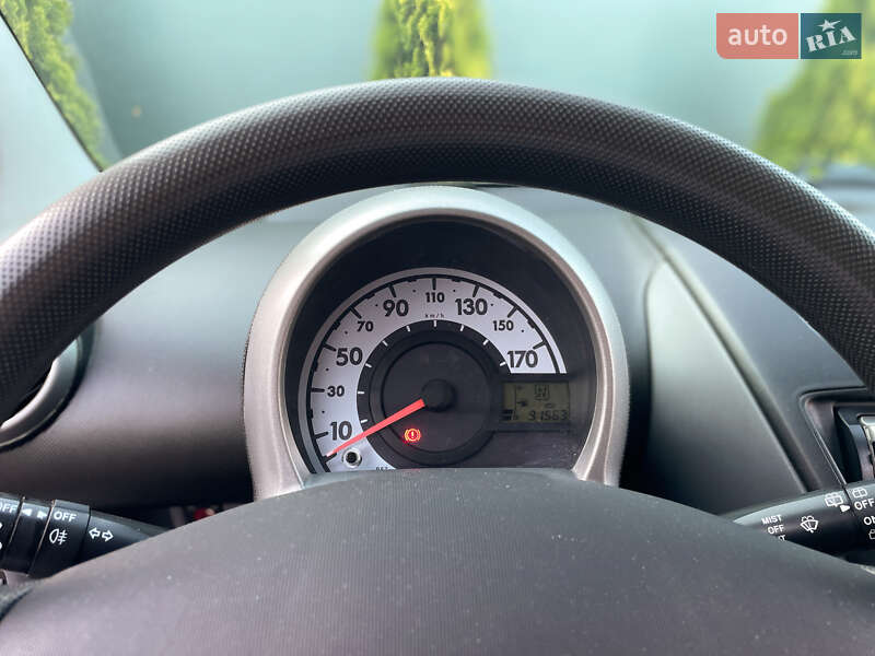 Хетчбек Peugeot 107 2011 в Одесі