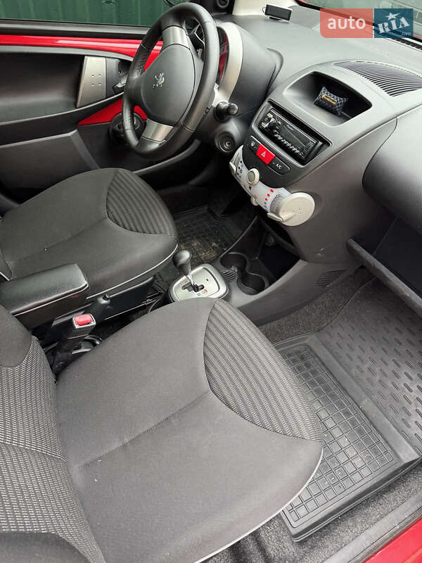 Хетчбек Peugeot 107 2014 в Крюківщині