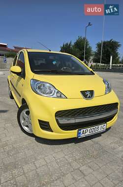 Хэтчбек Peugeot 107 2011 в Запорожье