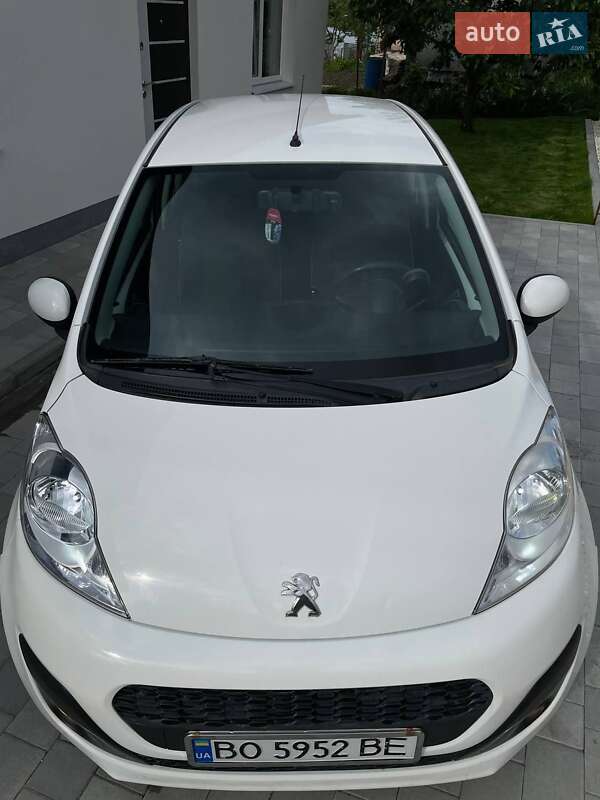 Хэтчбек Peugeot 107 2012 в Тернополе