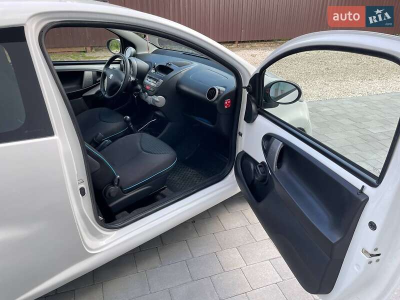 Хэтчбек Peugeot 107 2012 в Тернополе