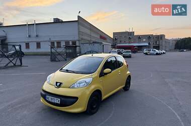 Хэтчбек Peugeot 107 2006 в Днепре
