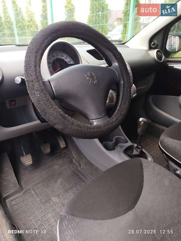 Хэтчбек Peugeot 107 2009 в Луцке