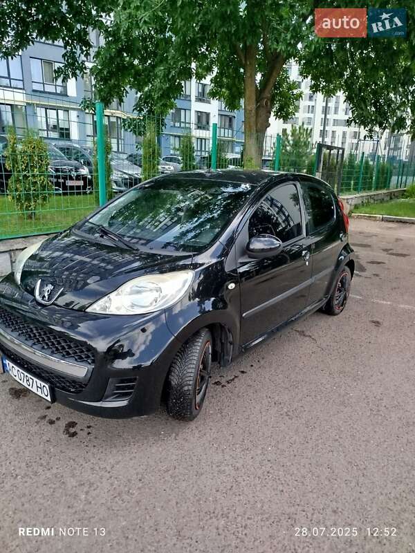 Хэтчбек Peugeot 107 2009 в Луцке