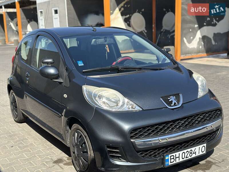 Peugeot 107 2011 Peugeot 107 2011