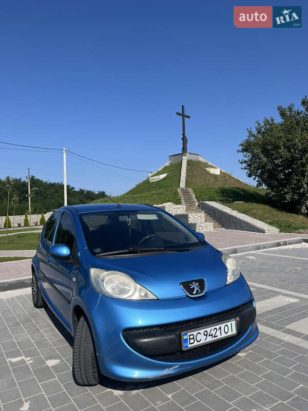 Хетчбек Peugeot 107 2007 в Мостиській