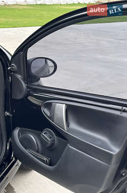 Хетчбек Peugeot 107 2014 в 