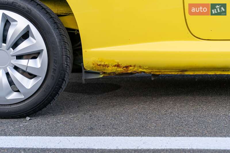 Хетчбек Peugeot 107 2010 в Києві