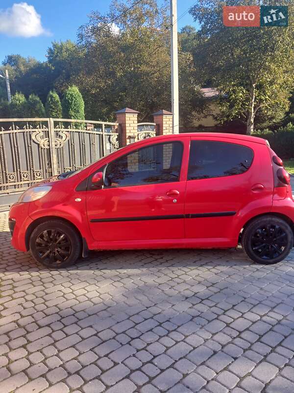 Peugeot 107 2013