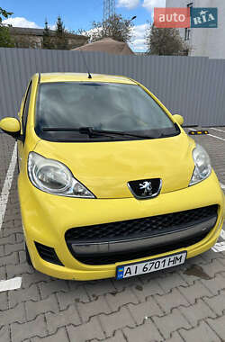 Хэтчбек Peugeot 107 2011 в Киеве