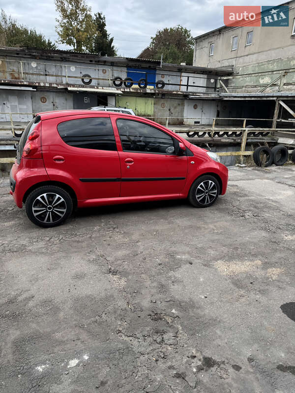 Хэтчбек Peugeot 107 2010 в Харькове фото 3 Хэтчбек Peugeot 107 2010 в Харькове