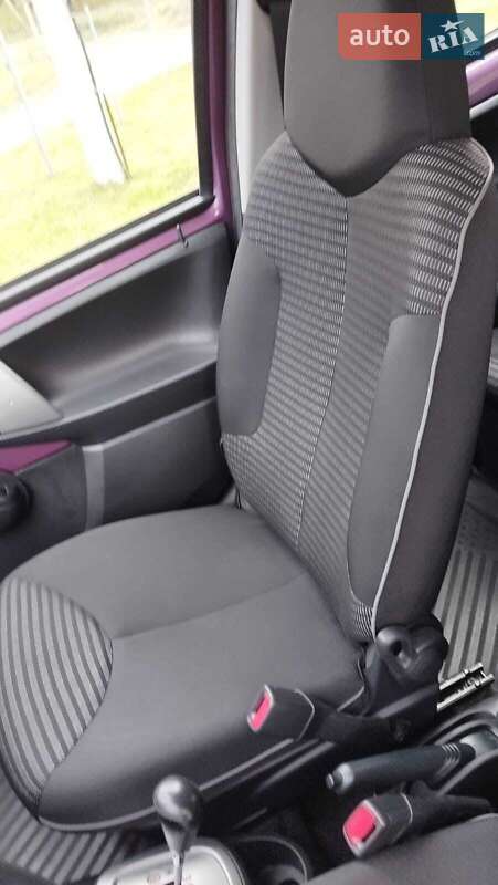 Хэтчбек Peugeot 107 2014 в Сколе