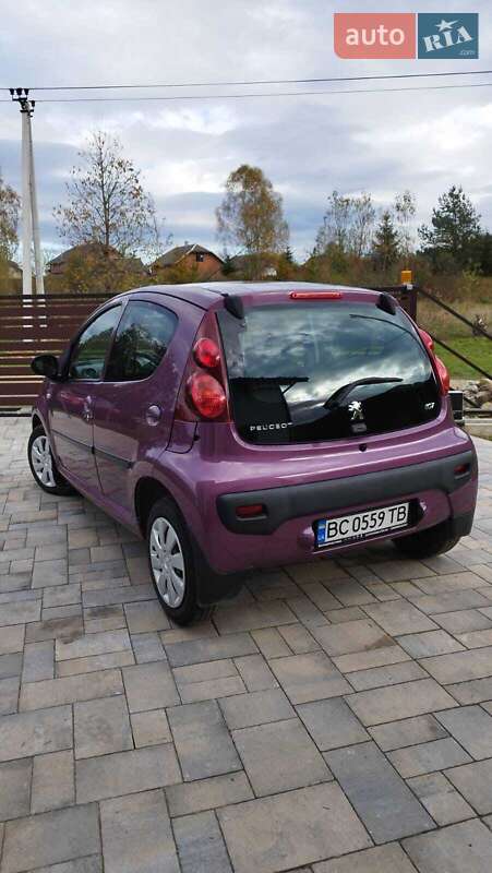 Хэтчбек Peugeot 107 2014 в Сколе