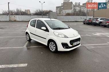 Хэтчбек Peugeot 107 2012 в Киеве