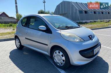 Хэтчбек Peugeot 107 2006 в Виннице