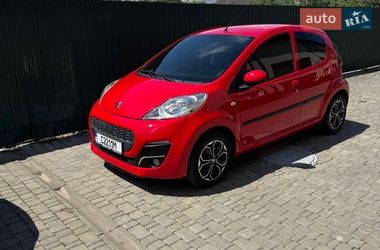 Хетчбек Peugeot 107 2014 в Києві