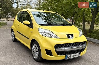 Хэтчбек Peugeot 107 2010 в Николаеве
