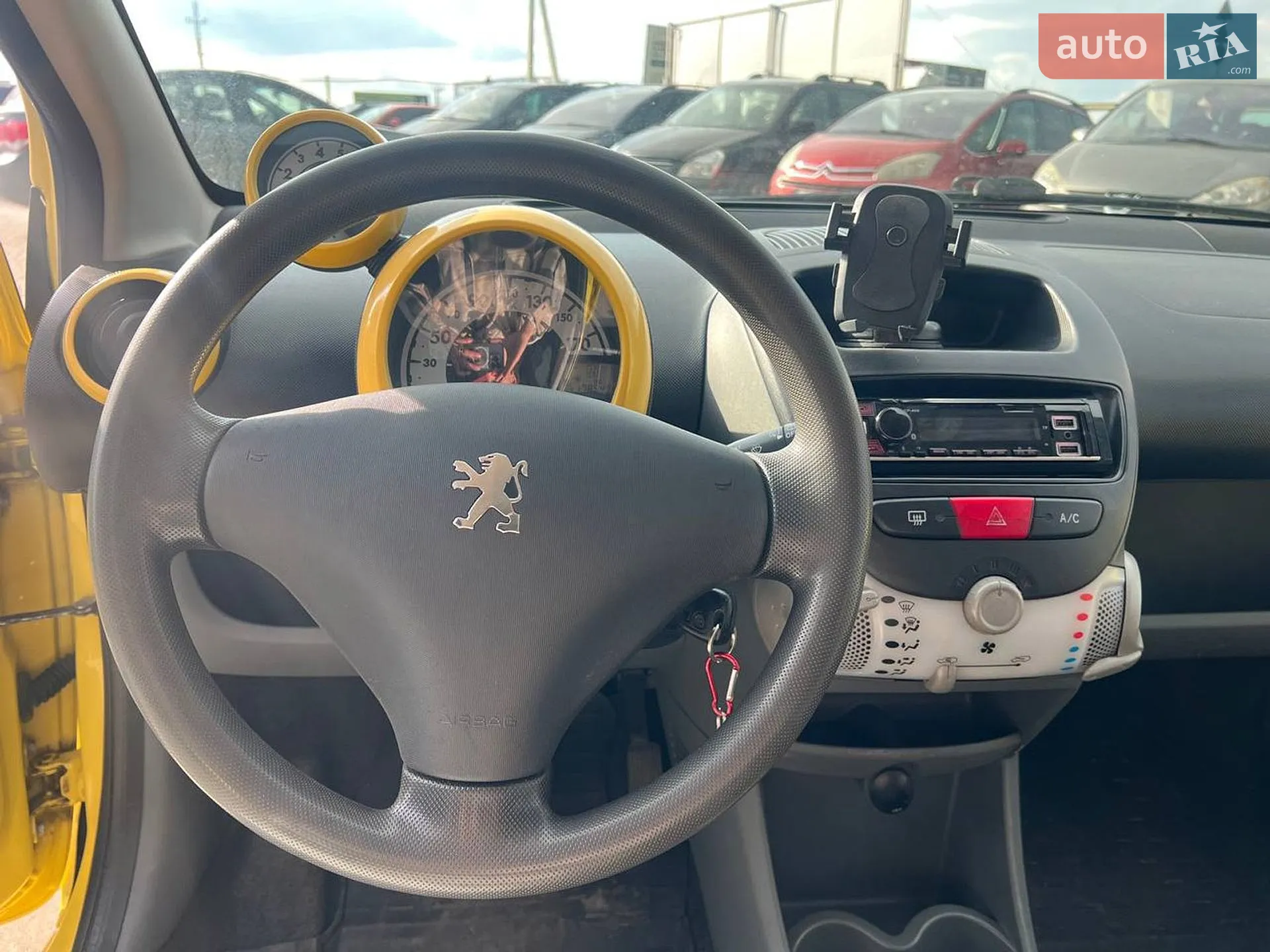 2010 Peugeot 107 - мініатюра 23