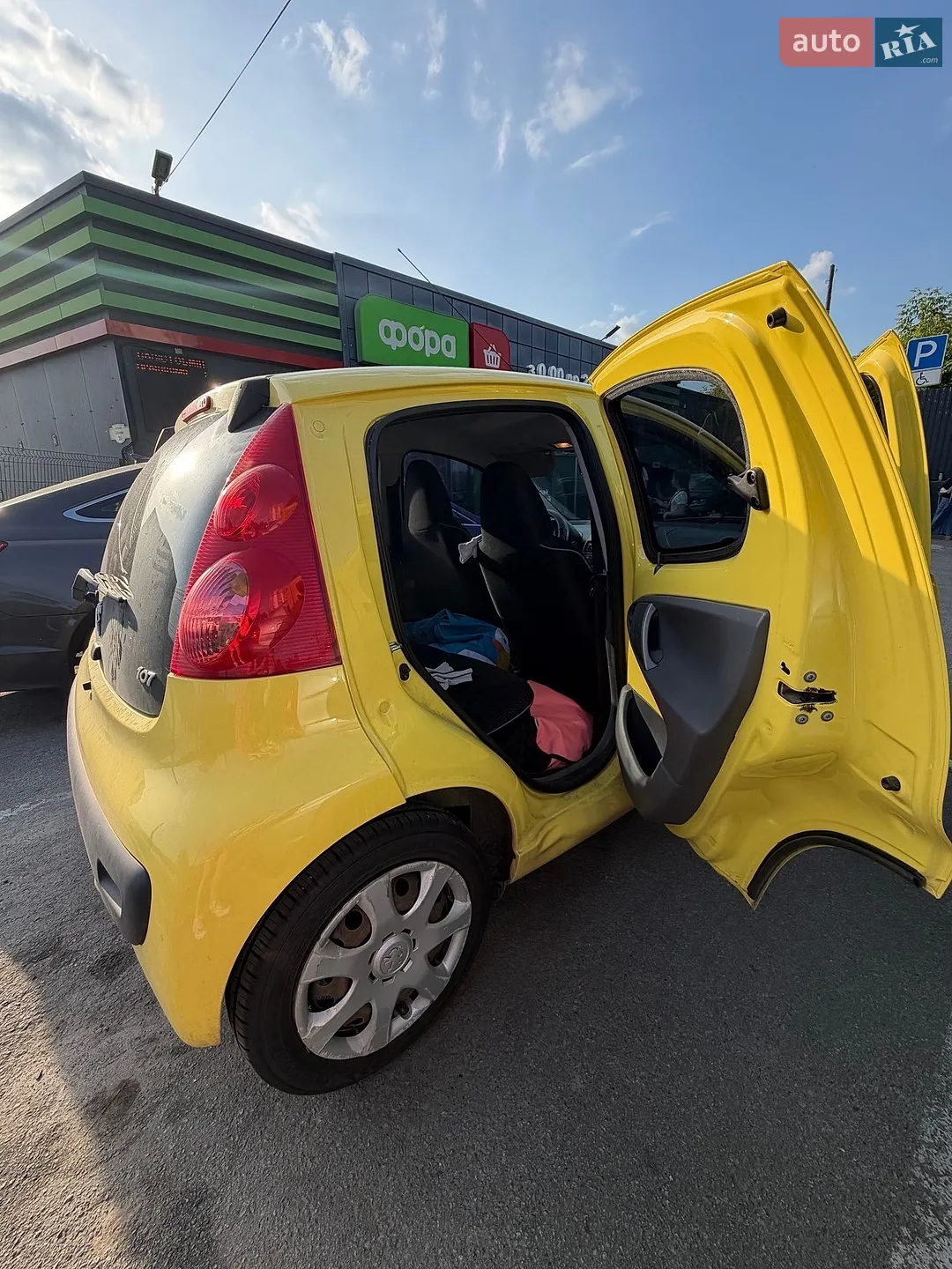 2011 Peugeot 107 - мініатюра 13