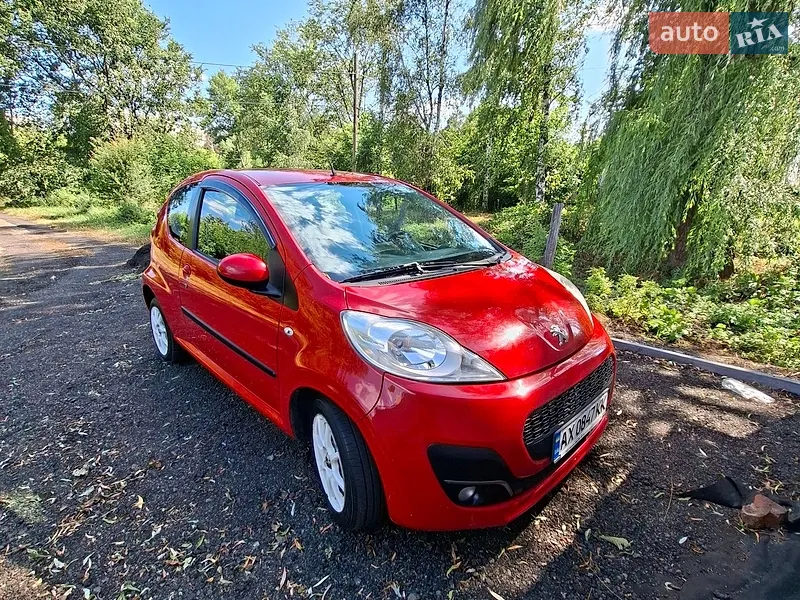 Peugeot 107 2012