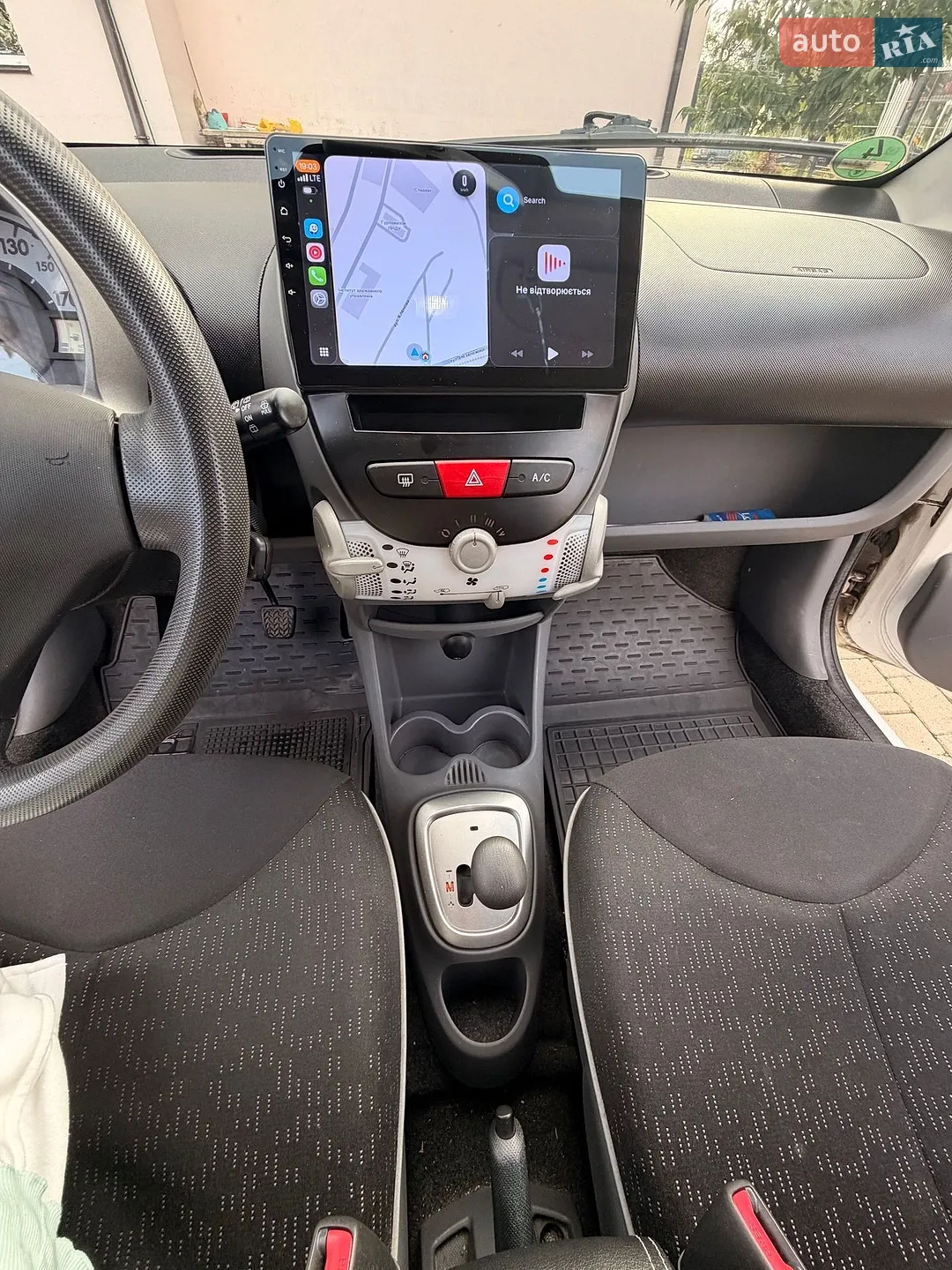 2010 Peugeot 107 - мініатюра 10