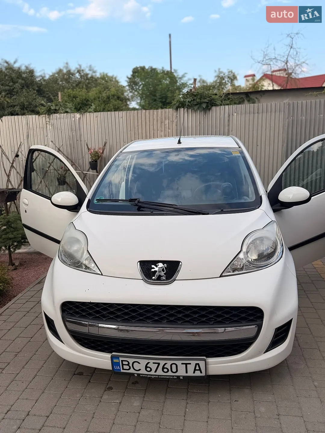 2010 Peugeot 107 - мініатюра 18
