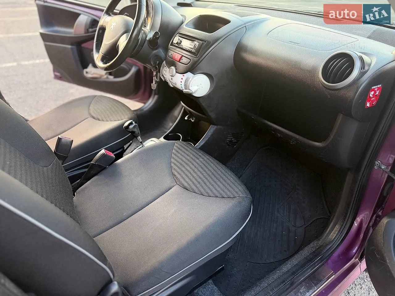 2013 Peugeot 107 - мініатюра 10