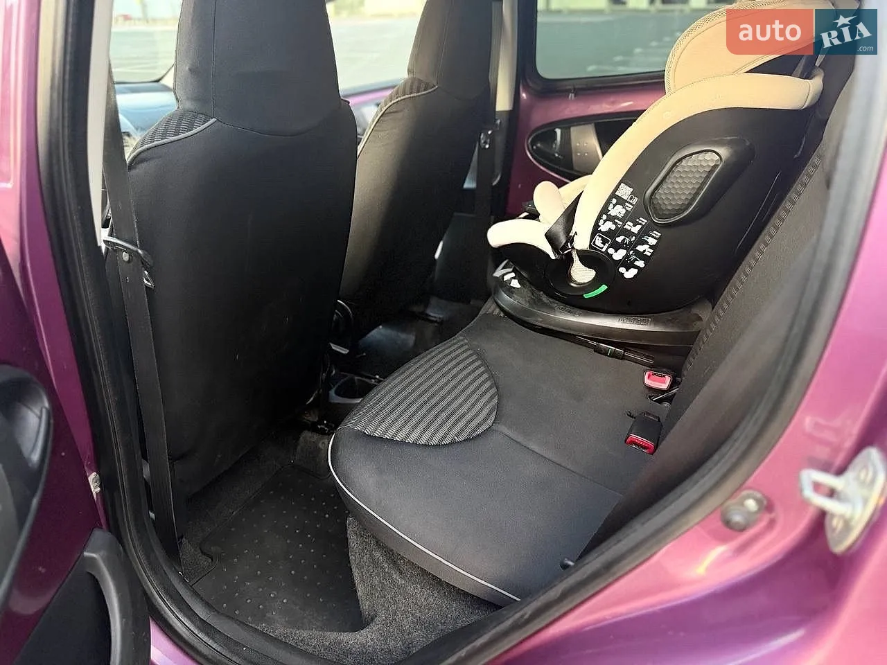 2013 Peugeot 107 - мініатюра 23