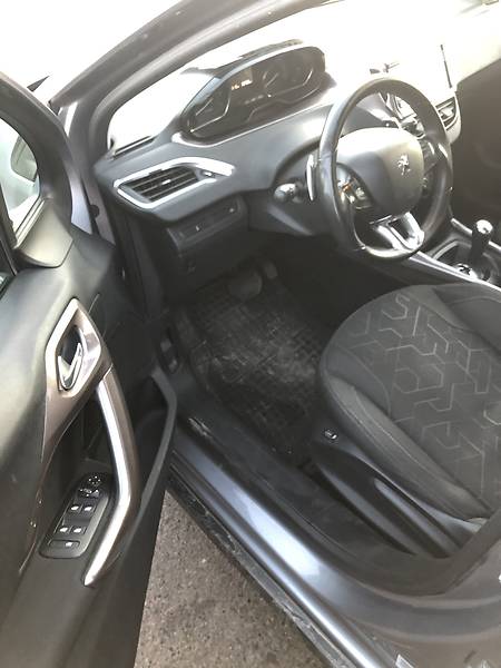 Хетчбек Peugeot 2008 2013 в Луцьку