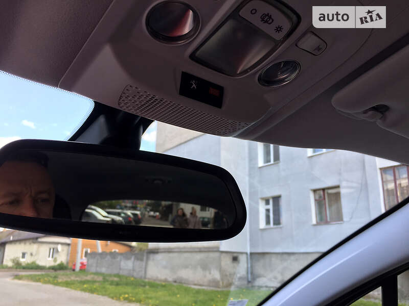 Позашляховик / Кросовер Peugeot 2008 2017 в Дубні