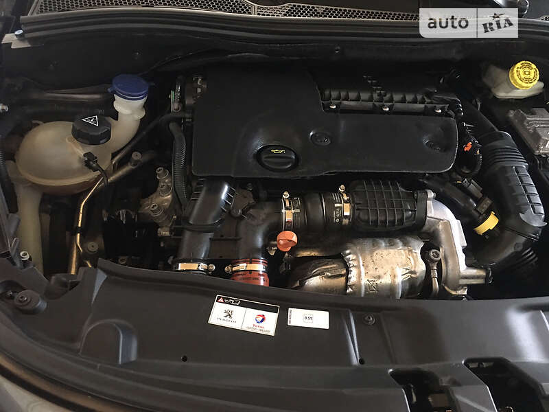 Позашляховик / Кросовер Peugeot 2008 2017 в Дубні