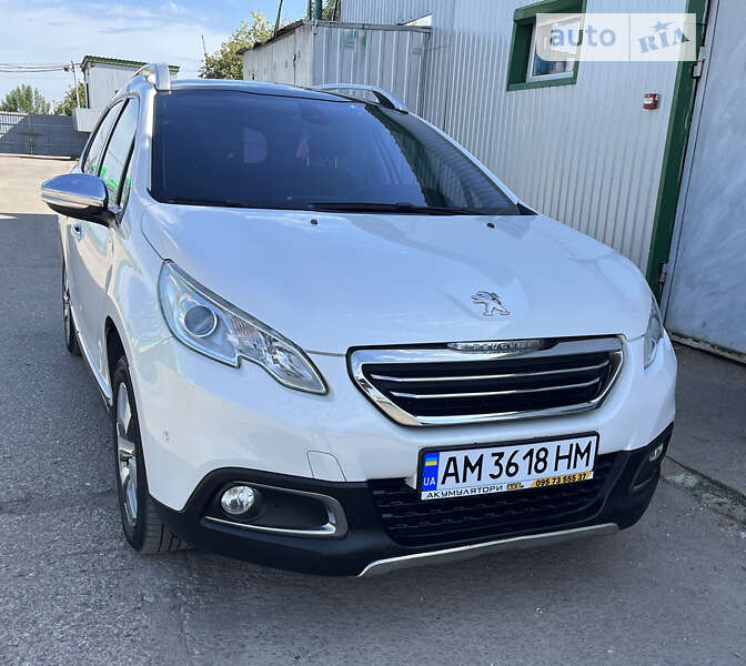 Внедорожник / Кроссовер Peugeot 2008 2015 в 