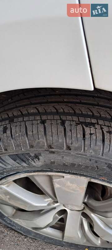 Позашляховик / Кросовер Peugeot 2008 2013 в Одесі фото 3 Позашляховик / Кросовер Peugeot 2008 2013 в Одесі