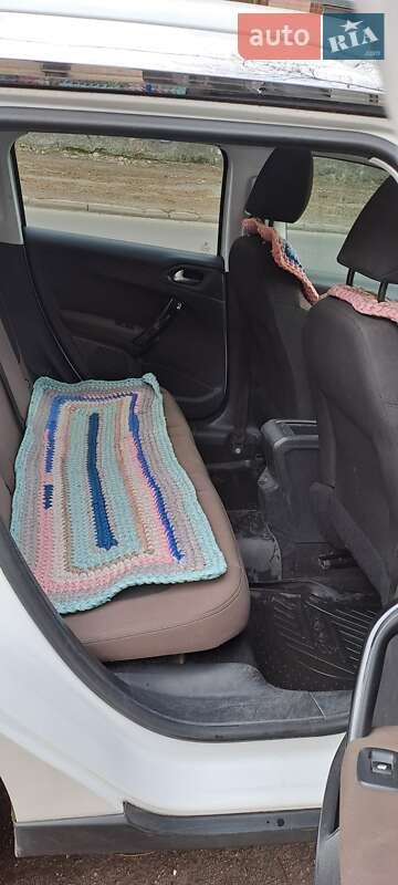 Позашляховик / Кросовер Peugeot 2008 2013 в Одесі фото 12 Позашляховик / Кросовер Peugeot 2008 2013 в Одесі