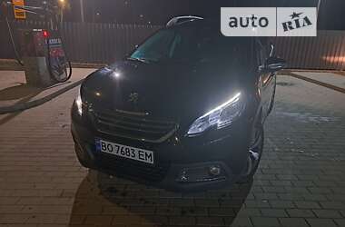 Внедорожник / Кроссовер Peugeot 2008 2015 в Тернополе