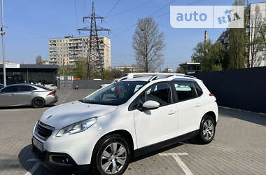 Внедорожник / Кроссовер Peugeot 2008 2015 в Киеве