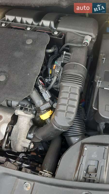 Позашляховик / Кросовер Peugeot 2008 2019 в Івано-Франківську