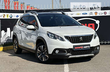 Внедорожник / Кроссовер Peugeot 2008 2017 в Киеве