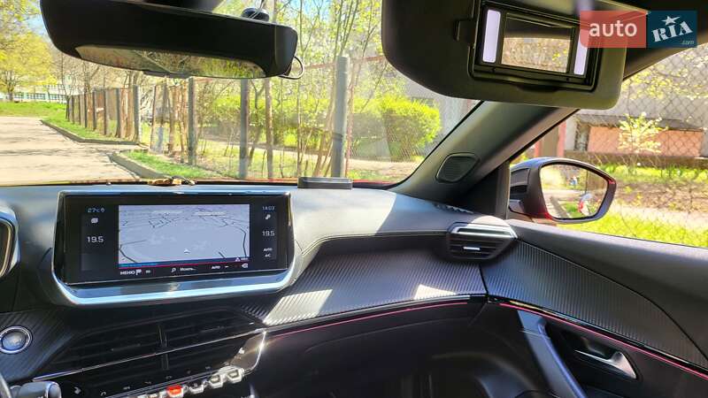 Позашляховик / Кросовер Peugeot 2008 2020 в Одесі