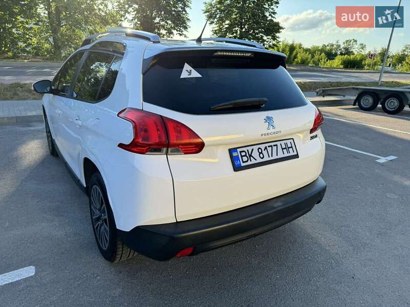 Внедорожник / Кроссовер Peugeot 2008 2014 в Ровно