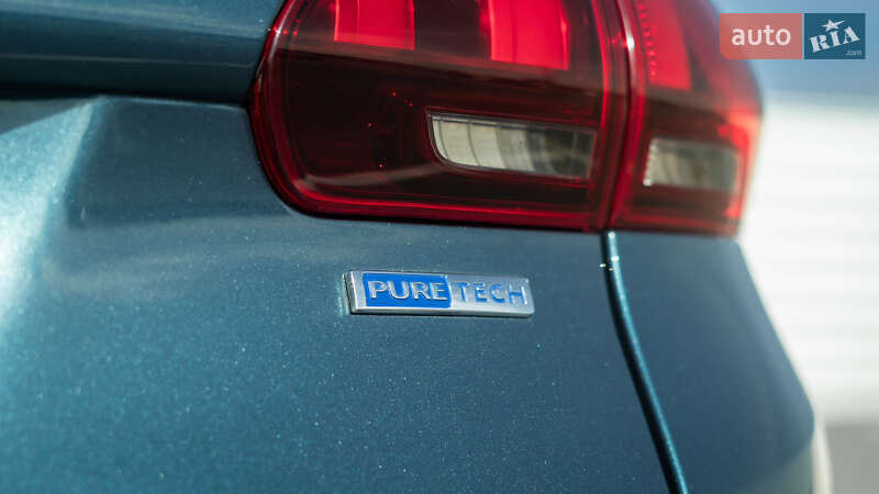 Позашляховик / Кросовер Peugeot 2008 2016 в Львові