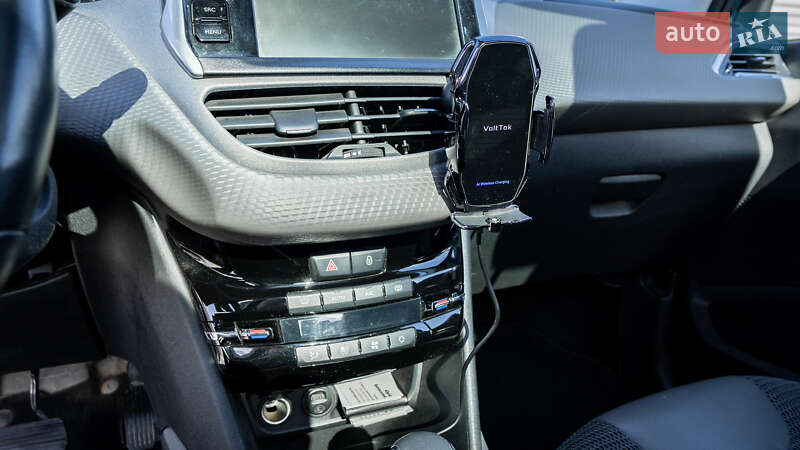 Позашляховик / Кросовер Peugeot 2008 2016 в Львові