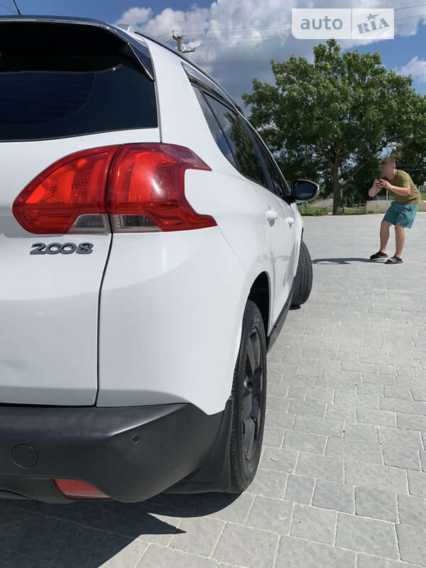 Внедорожник / Кроссовер Peugeot 2008 2014 в Винниках фото 5 Внедорожник / Кроссовер Peugeot 2008 2014 в Винниках