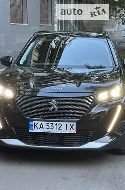 Внедорожник / Кроссовер Peugeot 2008 2020 в Киеве