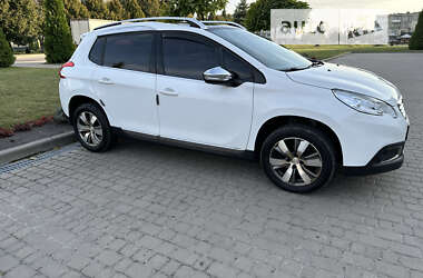 Внедорожник / Кроссовер Peugeot 2008 2015 в Львове