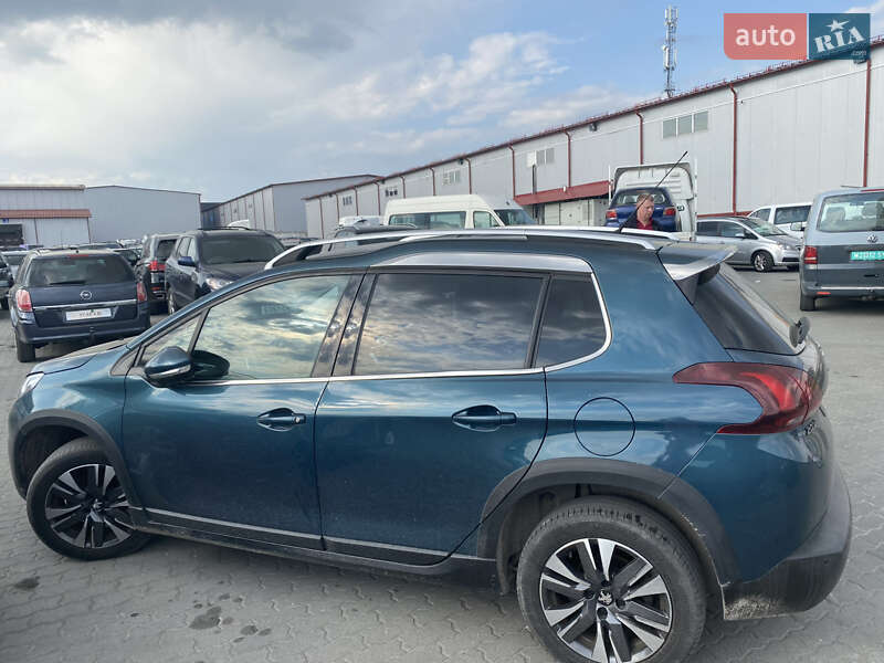 Внедорожник / Кроссовер Peugeot 2008 2016 в Львове